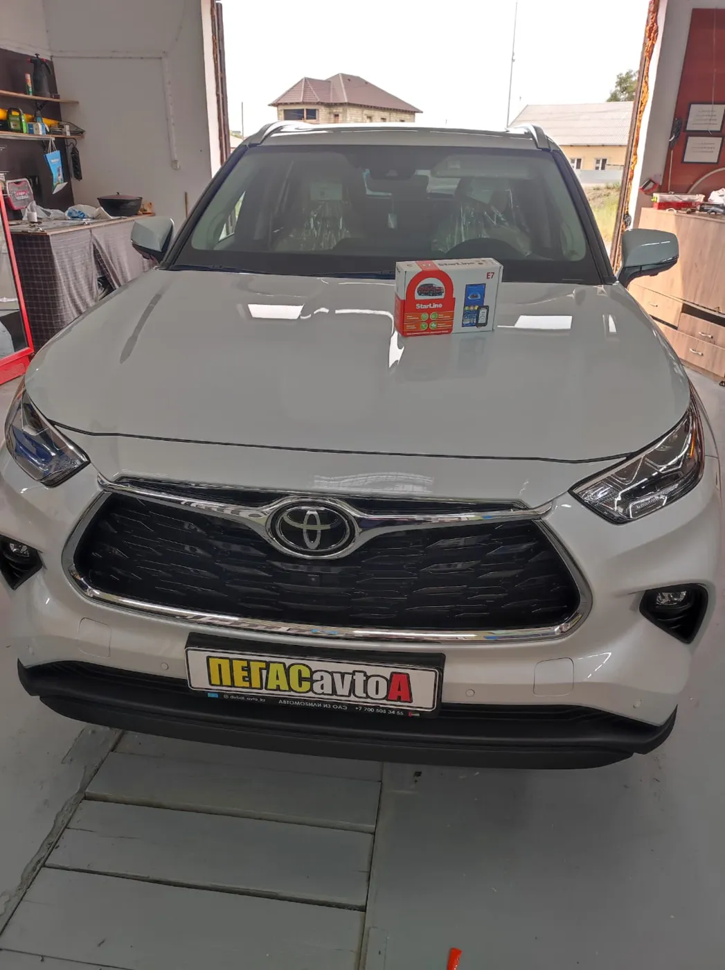 Toyota Highlander — установка StarLine E7